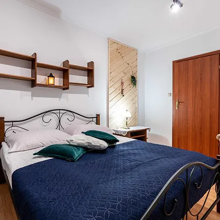 Aparteo Brzegi Apartment *