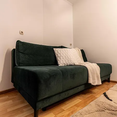 Aparteo Brzegi Apartment