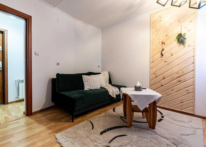 Aparteo Brzegi شقة